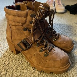 Guess boots - Womens 7